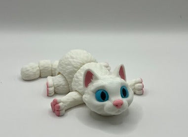 Gato realista blanco